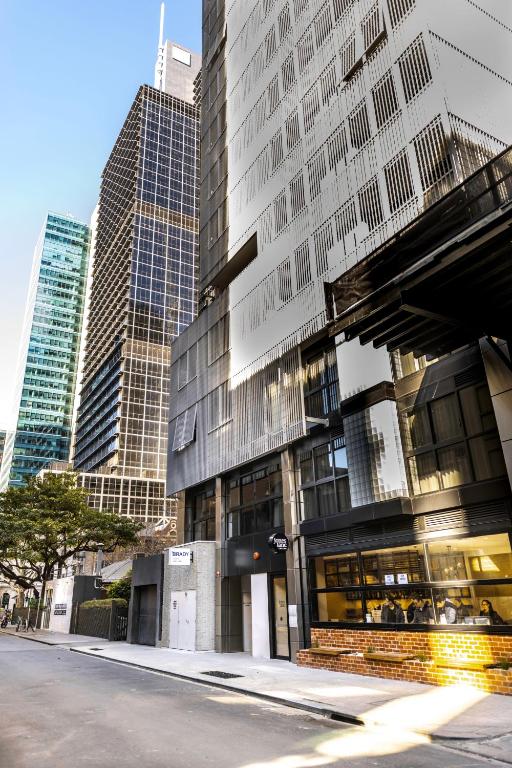 Exterior view, Brady Hotels Jones Lane in Melbourne