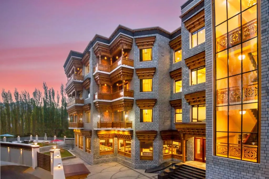 Hotel Gyalpo Residency - A Mountain View Luxury Hotel in Leh, hotel in Leh
