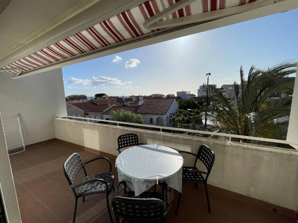 Bel T2 avec Garage, Terrasse et Animaux Admis - Saint-Cyprien Plage - FR-1-106-96 - 4