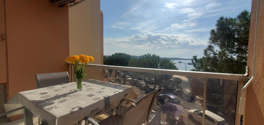 Port Frejus Est, Le Capitole, Studio 27m2, vue mer - 3