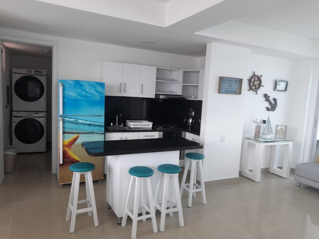 2 Bedroom Beachfront Apartment 2P1-Al4 With Pool And WIFI - 4