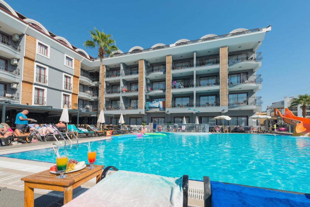 Club Viva Hotel — Swimming pool in Marmaris, Mugla