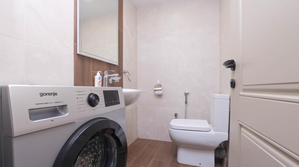 Stay Inn Apartments at Saryan Street photo