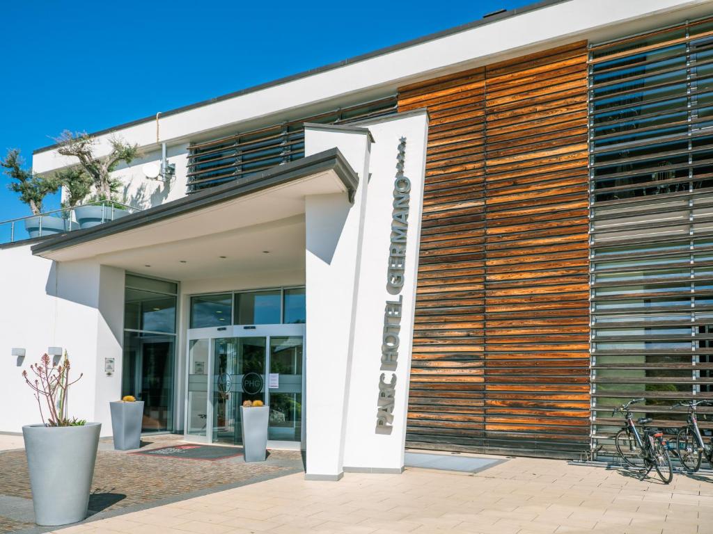 Parc Hotel Germano Suites & Apartments — Obiekt in Bardolino, Wenecja Euganejska