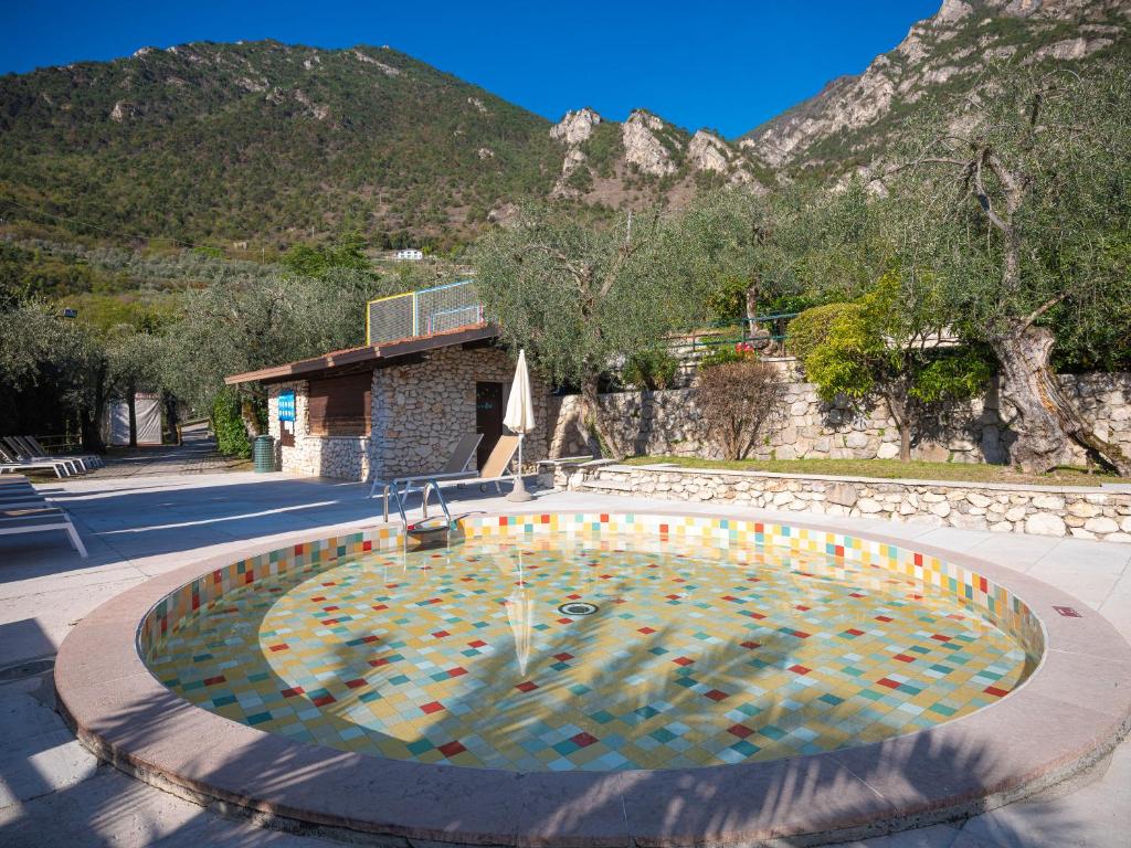 スイミングプール