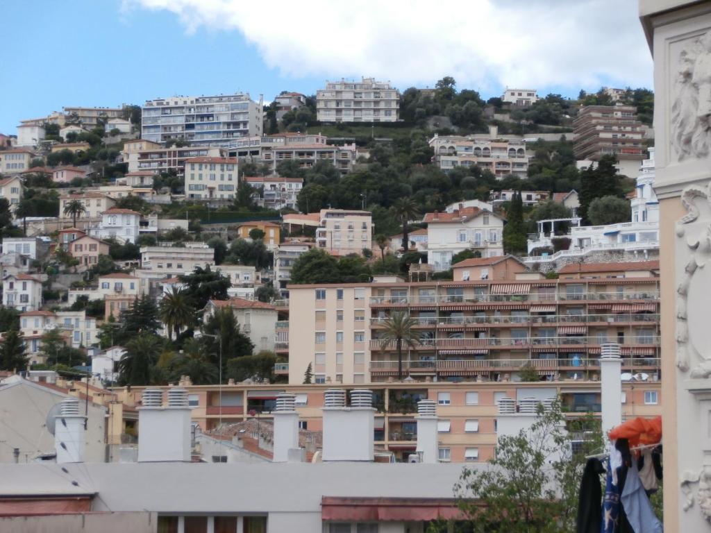 Studio Climatisé dans villa bourgeoise - 4