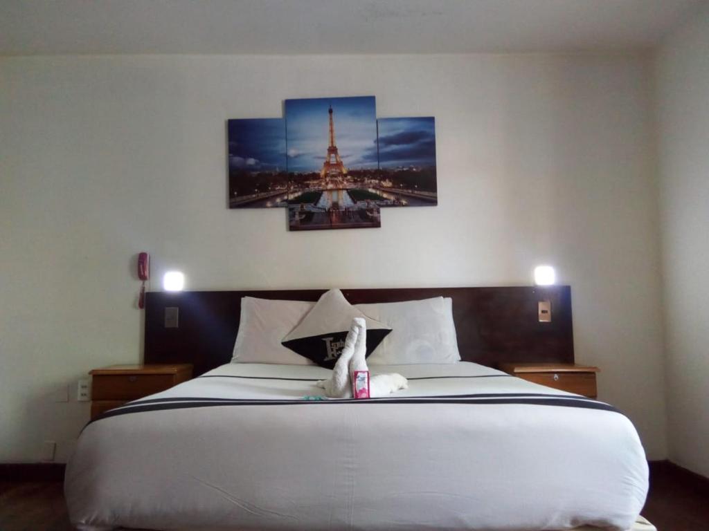 Isabela Hotel — Hotel in La Paz