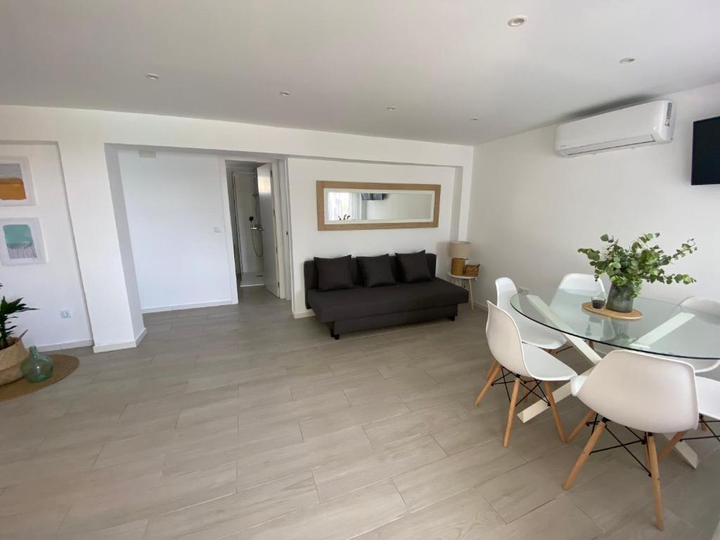 Apartamento Costa con encanto y vistas al mar - 1