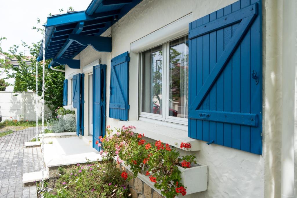 Maison quartier de L'Aiguillon - 1
