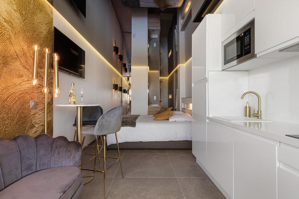 Cosmo Port nature coursives, Cap d'Agde