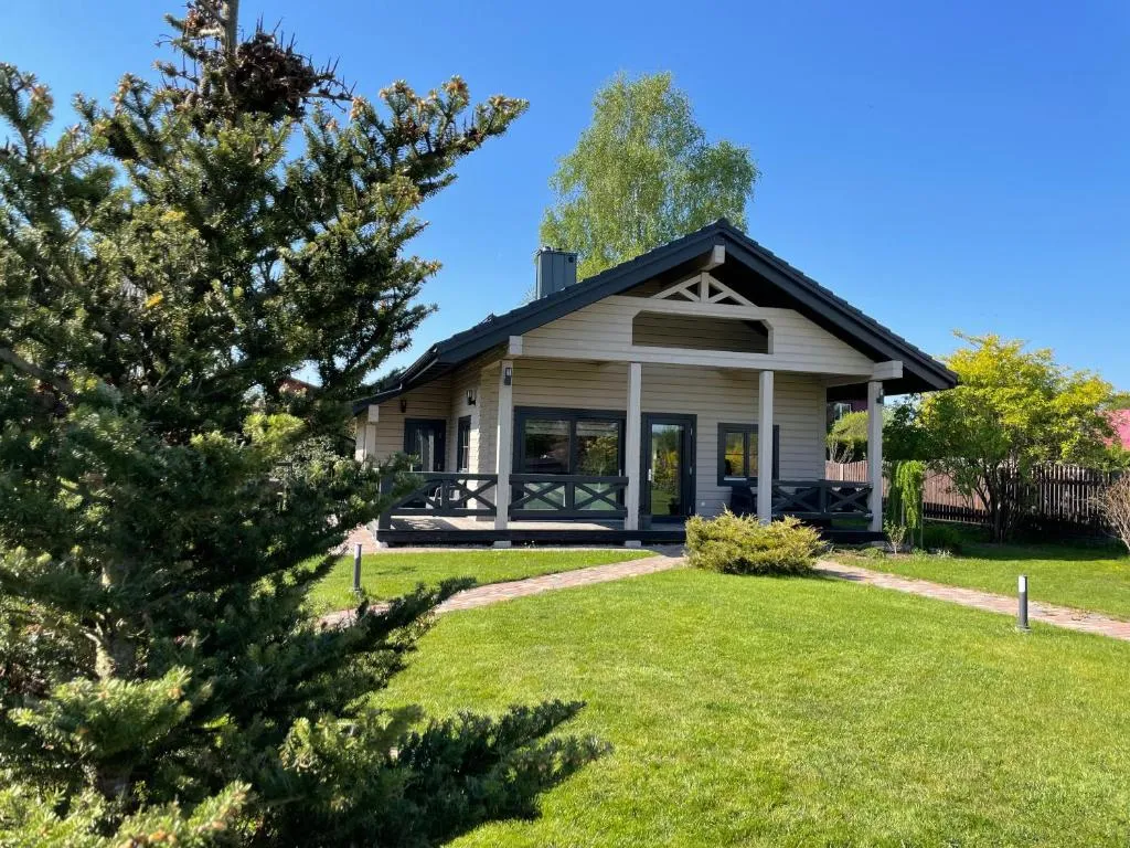Dore, Hotel in Lielvārde