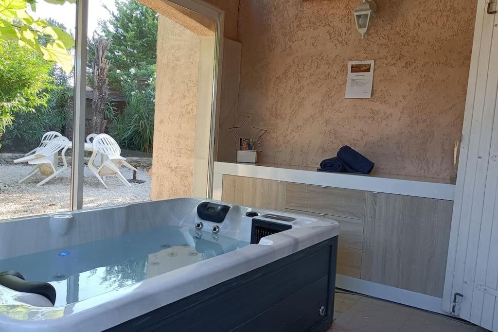 La Villamour avec jacuzzi