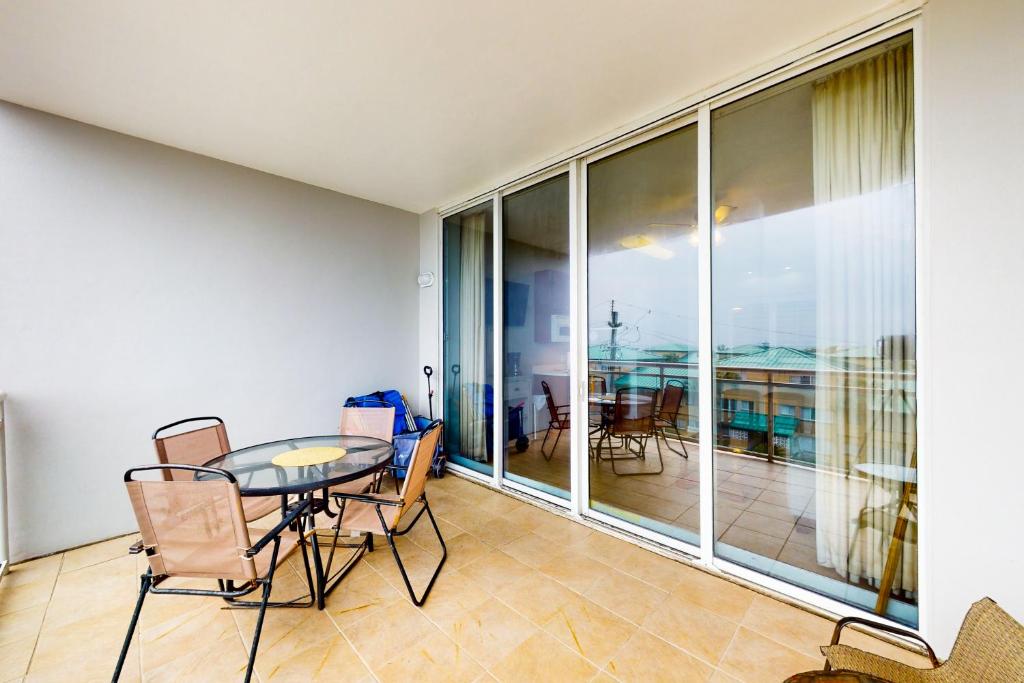 Destin West Gulfside Villa V402
