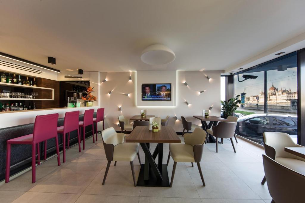 Bar/lounge