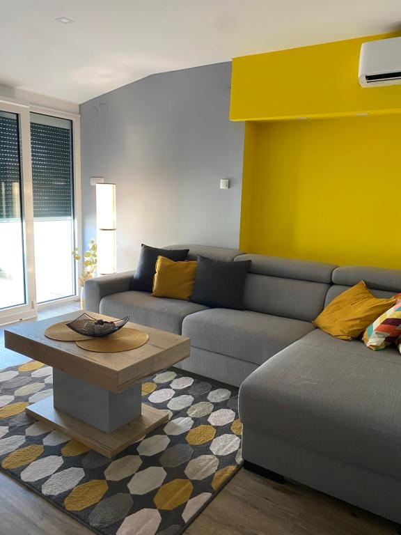Iris Apartment - 3