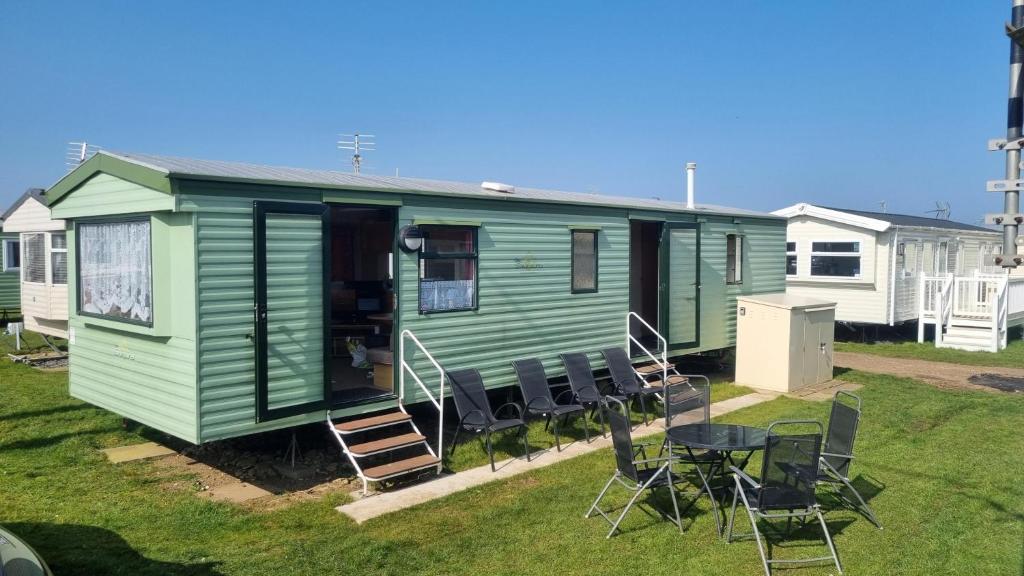 8 Berth Caravan With Free Wifi At Heacham Holiday Park In Norfolk Ref 21008E, Heacham