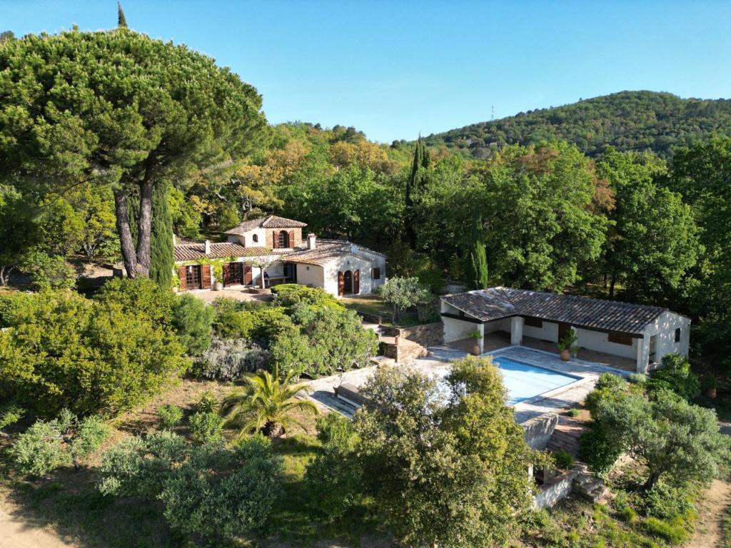 Maison La Garde-Freinet, 7 pièces, 6 personnes - FR-1-660-16