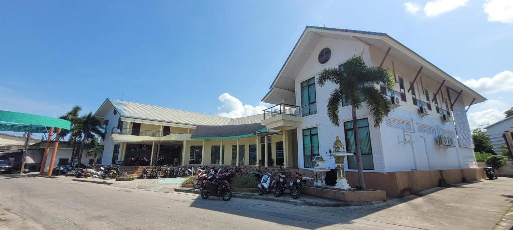 Phangan Centerpoint Hotel photo