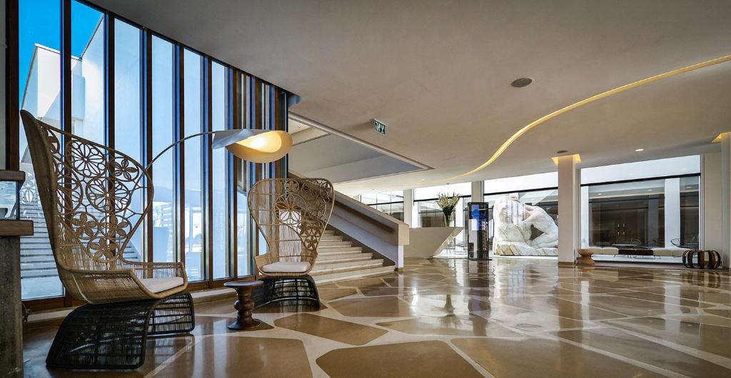 エルマ アート コンプレックス ラグジュアリー ホテル (Elma Art Complex Luxury Hotel) フロント・ロビー