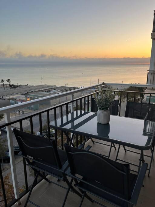 Apartamento con preciosas vistas a pie de playa - 2