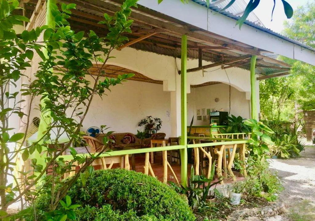 Exterior view, La Villa Alta in Siquijor Island