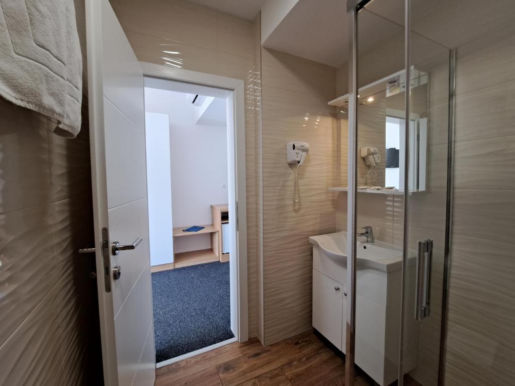 Rooms Zvonimir photo