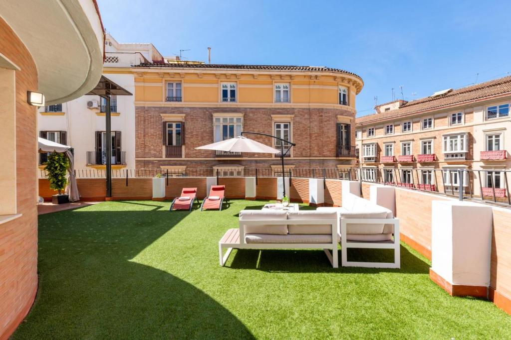 GRAN TERRAZA CON VISTAS A CALLE LARIOS - 3