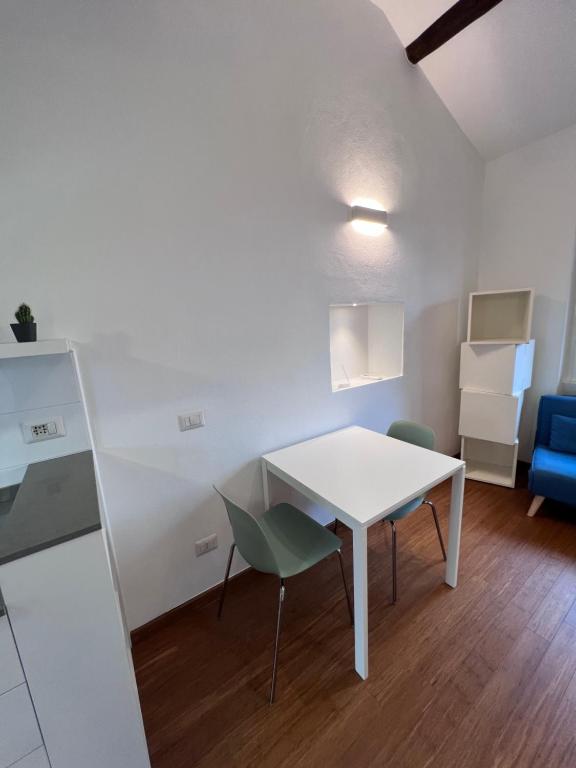 Skyline Silence Suite - 3