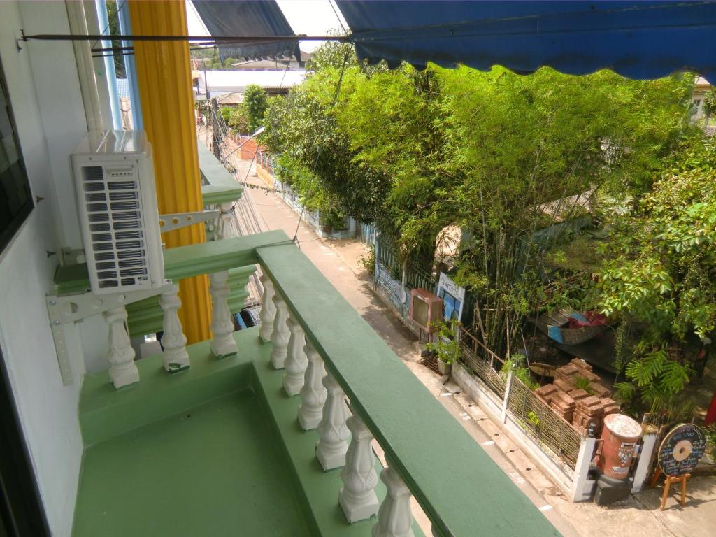Balcony/terrace, Residence House in Trat