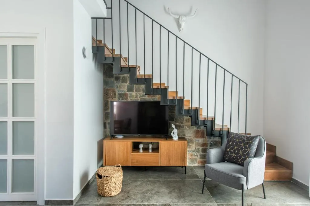 Opsis Luxury Suite, hotel in Svoúrou Metókhion