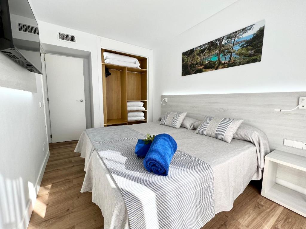 Aparthotel Ciudad Laurel — Pokoje in Cala Millor, Baleary