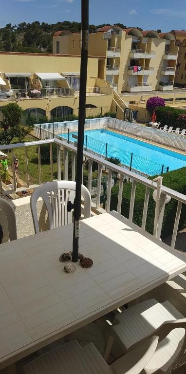 Appartement T2 avec piscine, proche de la plage et du Port - 1
