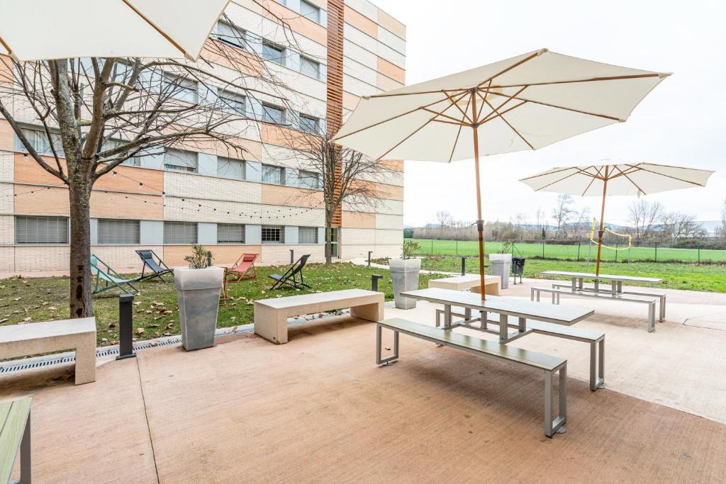 Residencia Universitaria Los Abedules photo