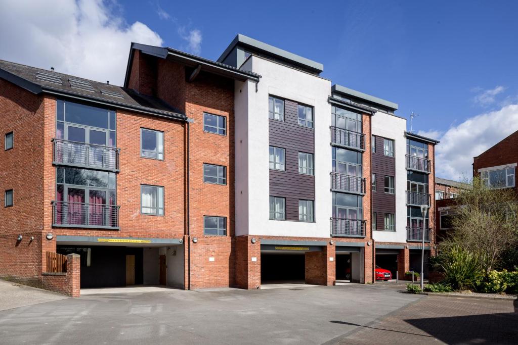 Roomzzz Leeds Headingley — Hotel in Leeds