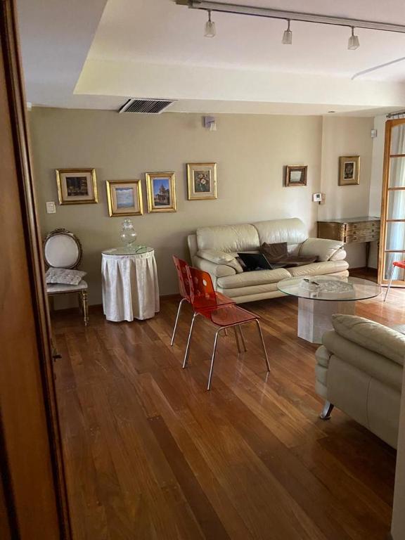 categoria a 1 cuadra plaza espana - 4