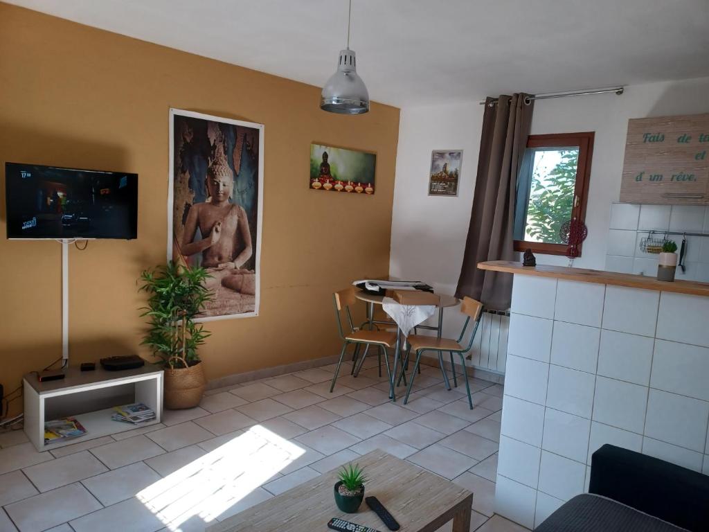 Jolie petite maison idéalement située - 1