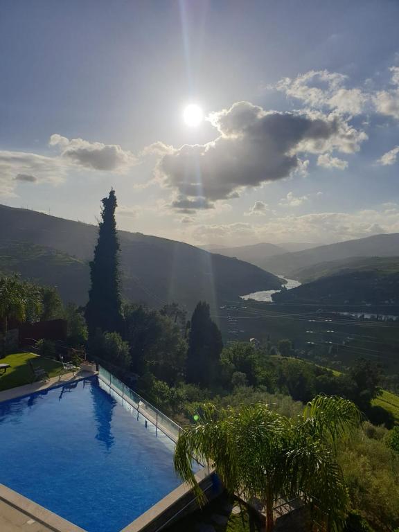 Golden Mirror — Hotel in Lamego