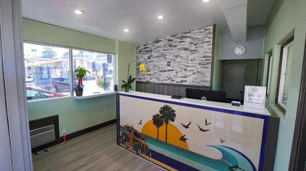 SeaSide Inn & Suites，位于圣克鲁兹的酒店