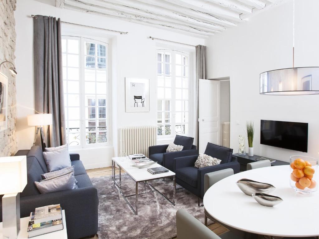 LivinParis - Luxury 2 Bedrooms Le Marais I - 3