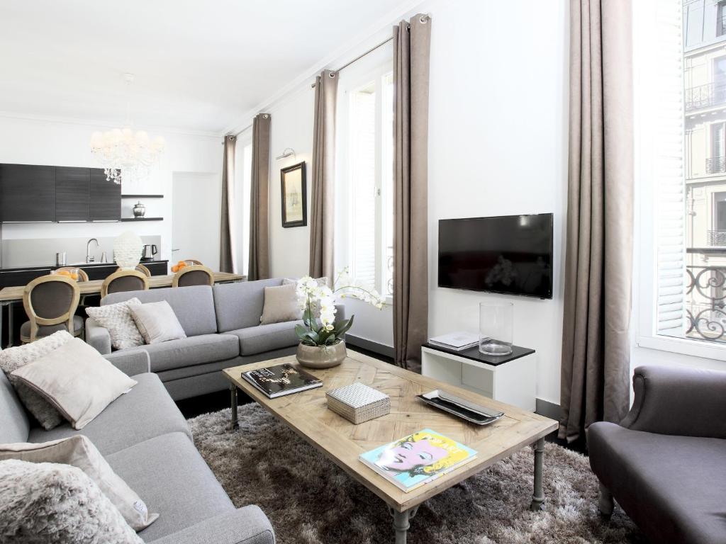 LivinParis - Luxury 3 Bedrooms Le Louvre I photo