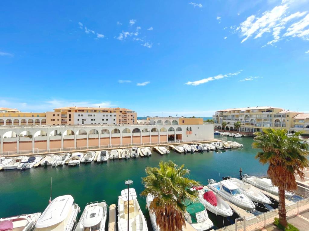 Charmant 2 pièces avec mezzanine, parking, à 300m de la plage et commerces - FR-1-338-502 - 1