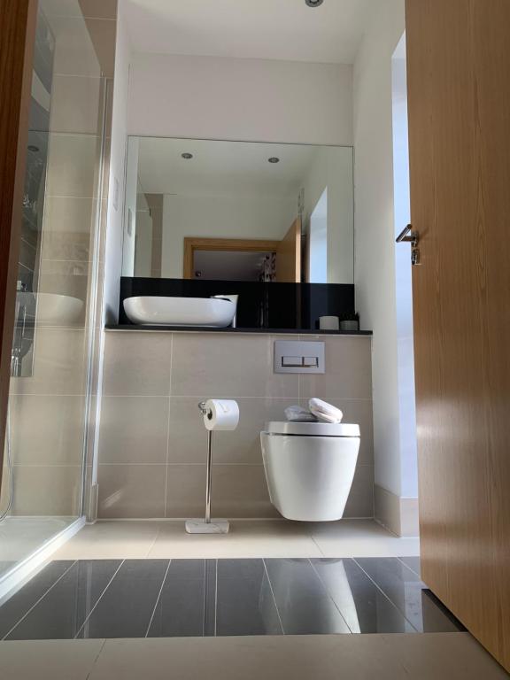 Stays of Waters, Peterborough