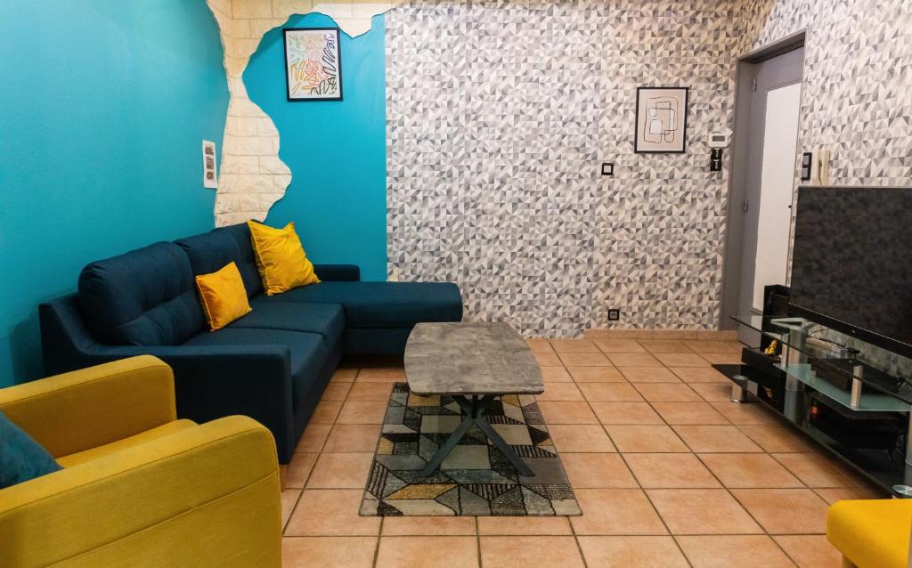 Maison de Ville restylée avec jardin, proche gare - 2