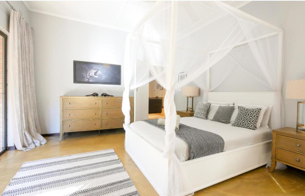 Victoria Falls Holiday Home — Hotel in Victoria Falls
