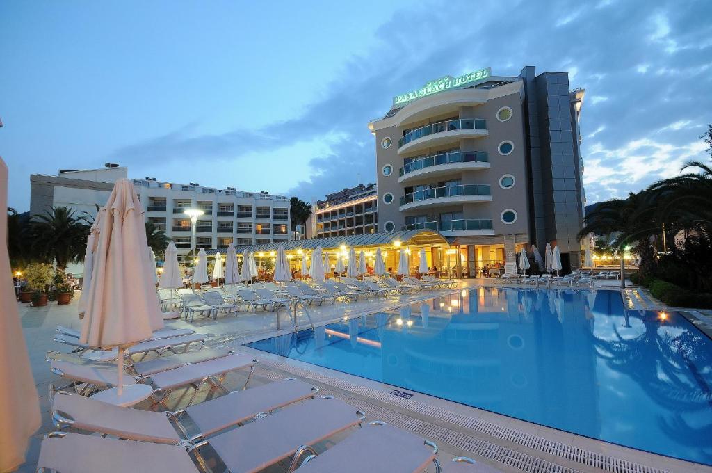 Pasa Beach Hotel — Swimming pool in Marmaris, Mugla