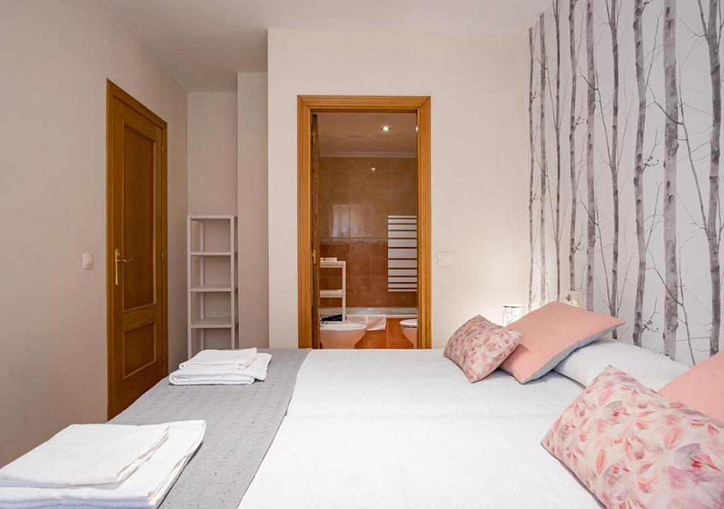 Apartamento céntrico con wifi y parking de coche tamaño medio - 5