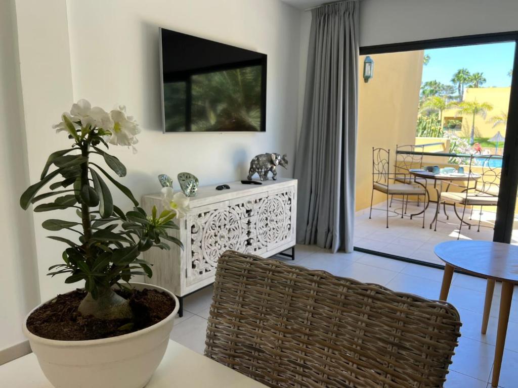 Corralejo Atlantic Garden Andrew apartments Pool air conditioning - 1