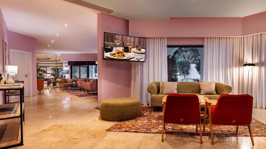 Bar/lounge, The Magnolia Hotel in Almancil