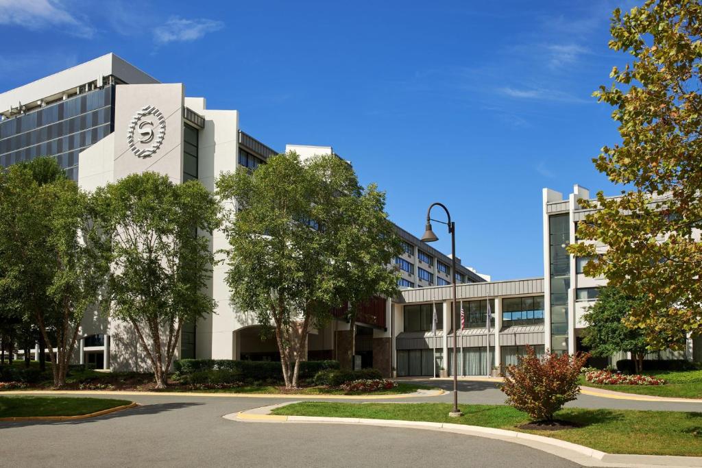 Sheraton Reston Hotel photo