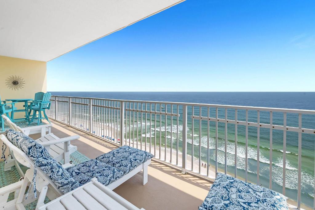 Crystal Shores 1207, Gulf Shores